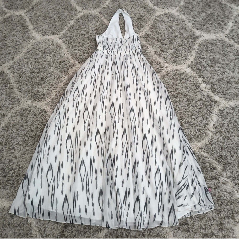 White House Black Market White lurex print Halter Leila ikat ecru Maxi dress 14 - Picture 4 of 8